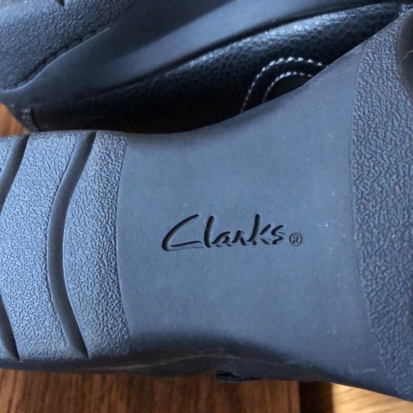 NWT Clark’s shoes. - Picture 9 of 10